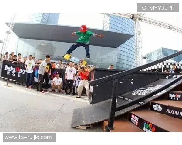 武汉滑板队荣获全国滑板比赛经验排行榜第三名的辉煌成就 武汉滑板队荣获全国滑板比赛经验排行榜第三名的辉煌成就