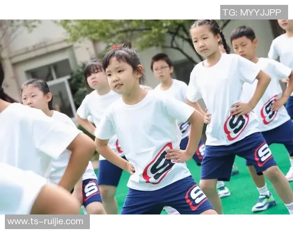 武汉街舞队如何通过灵活性变革引领街舞热潮与文化创新